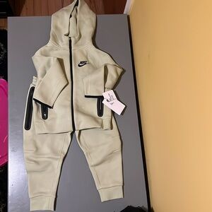 Nike Tech Kids Matching Set Light Green